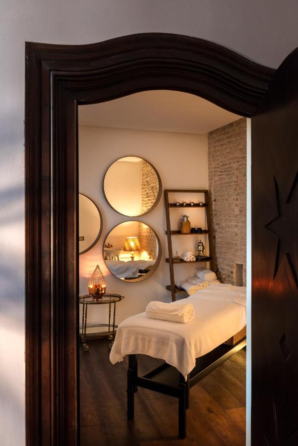 Pajaro Rebelde Bed and Breakfast Σεβίλλη Εξωτερικό φωτογραφία