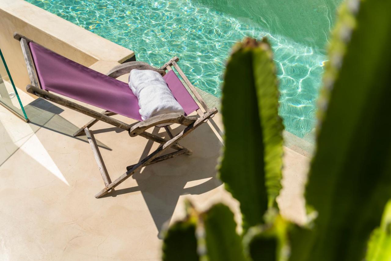Pajaro Rebelde Bed and Breakfast Σεβίλλη Εξωτερικό φωτογραφία